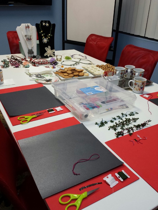 Needle-Lace-Jewelry-Making (1)