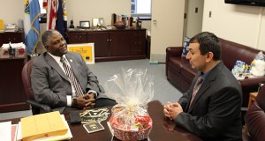 Syracuse Shared Gift Baskets for the Holiday Season