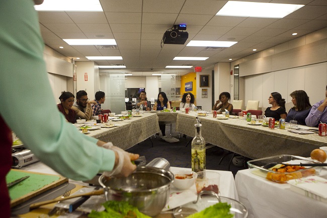 Full-House-For-The-First-Cooking-Class-Of-The-Season (7)