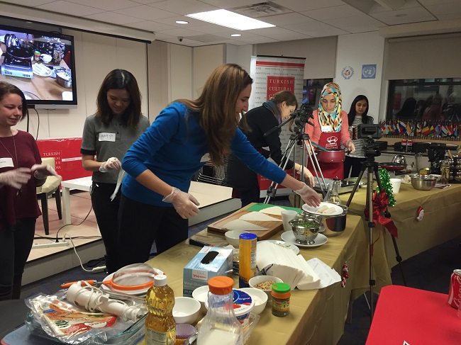 December-Cooking-Class-2015 (5)