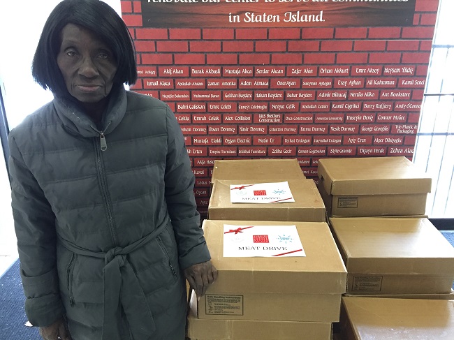 Frozen-Meat-for-Needy-Staten-Island-Families (4)
