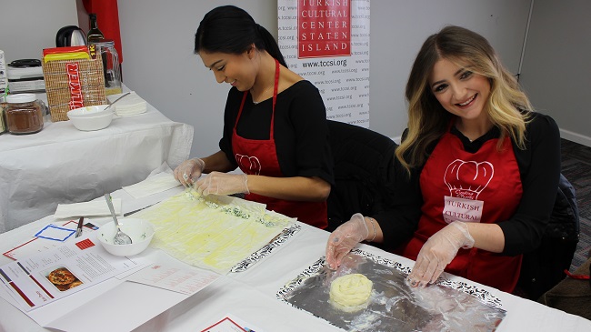 A-Special-Cooking-Class-for-College-of-Staten-Island-Students (2)